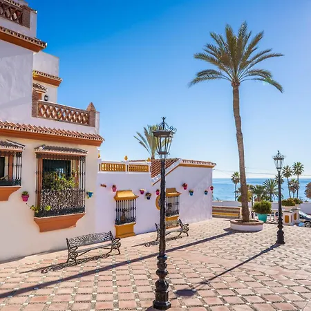Casa Rosa - Prime Location With Pool And Parking Apartmán Estepona