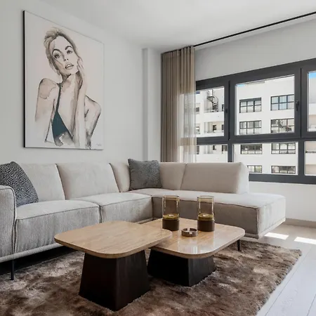 Apartment Casa Rosa - Prime Location With Pool And Parking