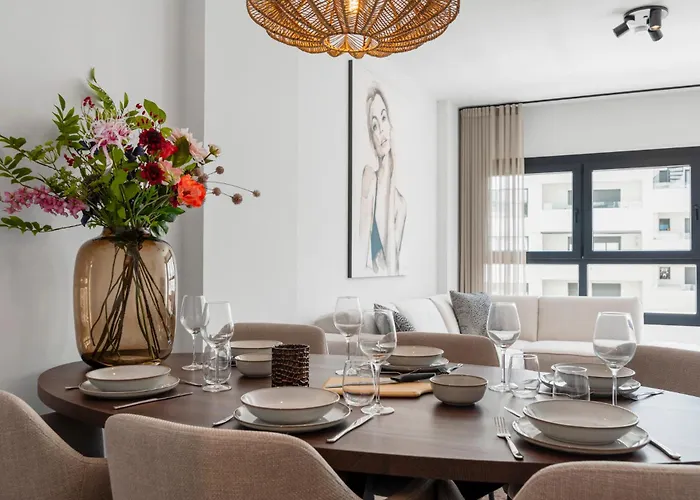 Casa Rosa - Prime Location With Pool And Parking Apartment Estepona