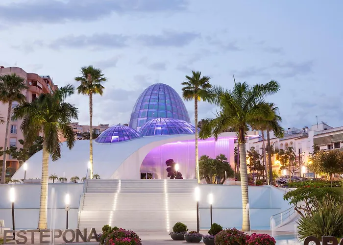 Casa Rosa - Prime Location With Pool And Parking * Estepona